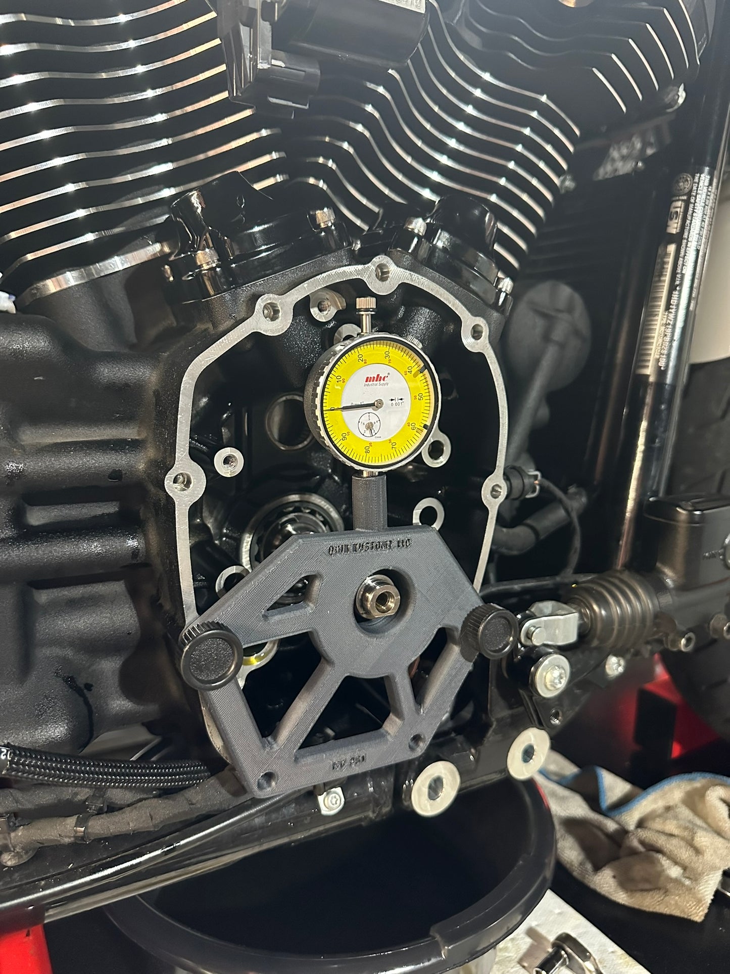 Crank Run-Out Measuring Tool - Harley-Davidson® M8 - Quik Kustomz